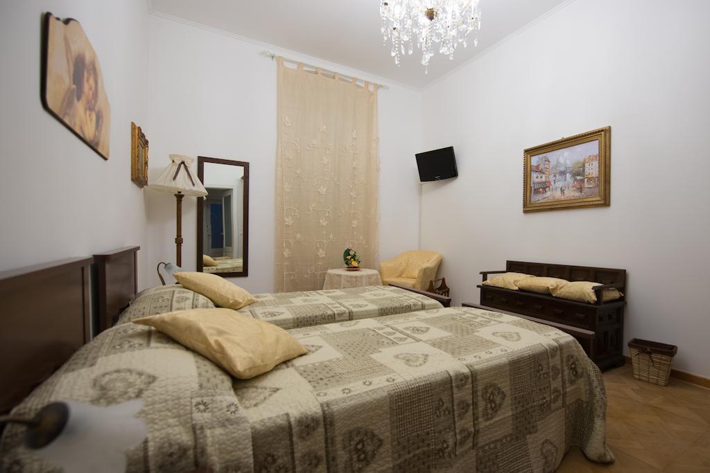 Antico Borgo Teresiano Bed & Breakfast *